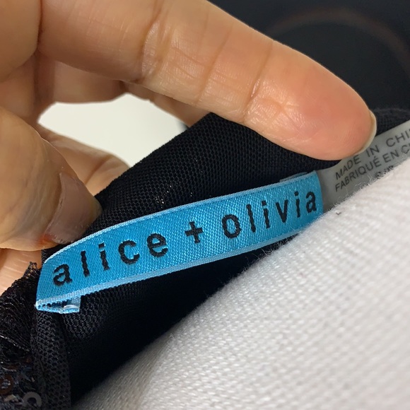 AUTHENTIC  alice+ olivia lace and sequin top pollover blouse size S - Picture 5 of 8